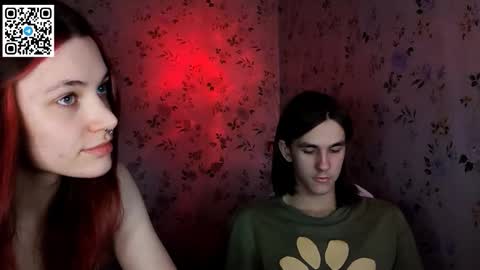 Snapshot of urbankai_ chatting on December 4, 10:51 pm Lisa and Vlad online show from December 4, 10:51 pm