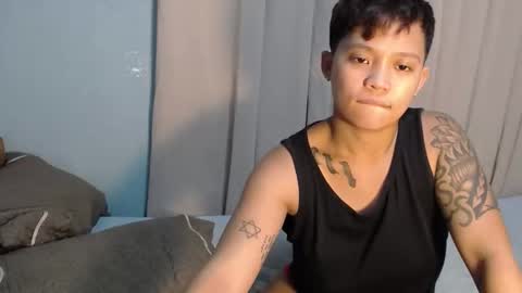 Urbbgurl lynxx  online show from April 22, 7:59 pm