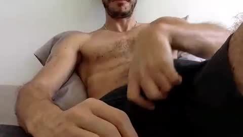 Snapshot of urbestbigdick chatting on December 22, 5:54 pm urbestbigdick online show from December 22, 5:54 pm