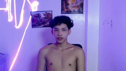 Snapshot of urbigcock_alvin chatting on June 25, 6:12 pm alvin let have some fun dont forget to follow online show from June 25, 6:12 pm