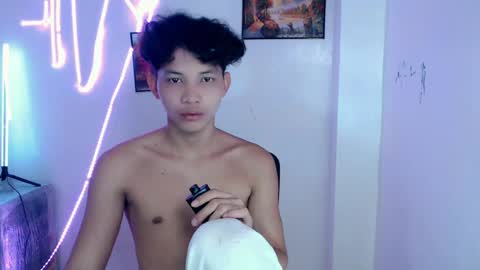 Snapshot of urbigcock_alvin chatting on June 26, 6:34 pm alvin let have some fun dont forget to follow online show from June 26, 6:34 pm