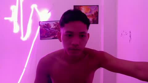 Snapshot of urbigcock_alvin chatting on June 28, 4:02 pm alvin let have some fun dont forget to follow online show from June 28, 4:02 pm