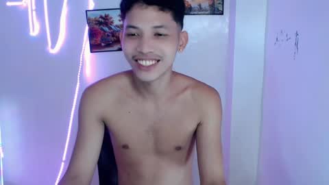 Snapshot of urbigcock_alvin chatting on July 1, 6:15 am alvin let have some fun dont forget to follow online show from July 1, 6:15 am