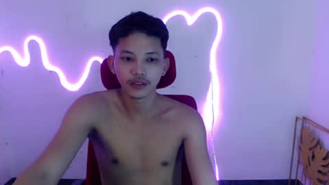 Snapshot of urbigcock_alvin chatting on July 7, 7:23 am alvin let have some fun dont forget to follow online show from July 7, 7:23 am