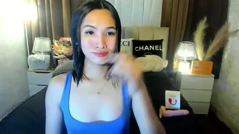 Snapshot of urblossom_princess chatting on October 21, 3:57 pm urblossom_princess online show from October 21, 3:57 pm