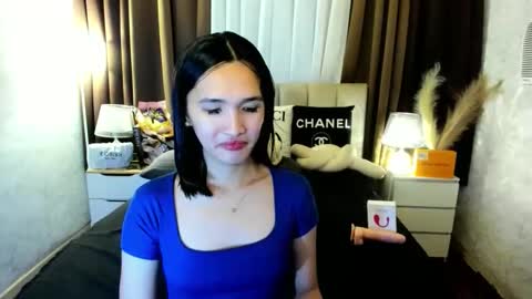 Snapshot of urblossom_princess chatting on November 27, 5:26 pm urblossom_princess online show from November 27, 5:26 pm