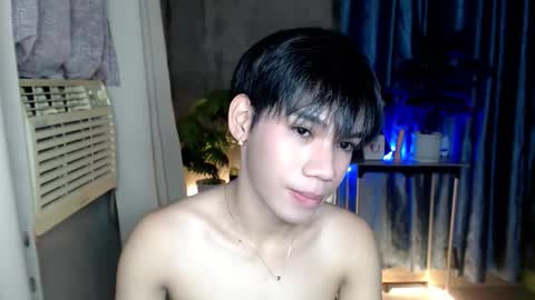 urboytoyheaven online show from May 12, 6:43 am