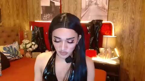 KENDALL online show from December 16, 2:05 pm