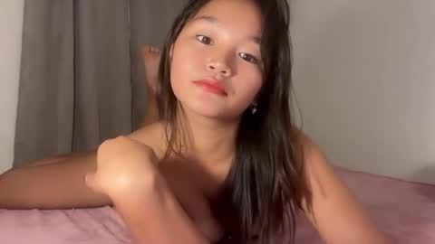 Snapshot of urcute_pinay chatting on June 1, 8:05 am sai online show from June 1, 8:05 am