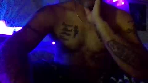 Snapshot of urdaddy875867 chatting on November 9, 2:21 am urdaddy875867 online show from November 9, 2:21 am