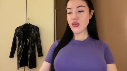 Snapshot of urdevilbaby chatting on December 15, 7:45 am Margo online show from December 15, 7:45 am