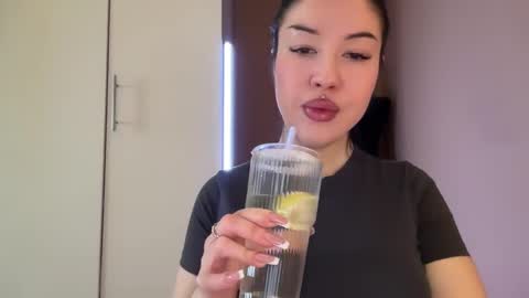 Snapshot of urdevilbaby chatting on January 6, 8:40 am Margo online show from January 6, 8:40 am