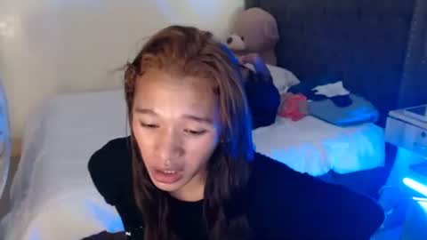Sweetacyl online show from June 8, 2:17 pm