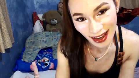 Snapshot of urdream_angela chatting on July 10, 11:13 am Hot Angel online show from July 10, 11:13 am