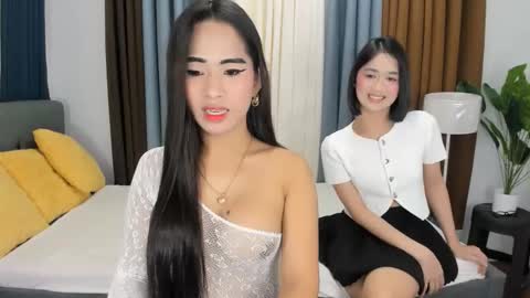 Snapshot of urdream_girl02 chatting on October 18, 11:00 am URDREAMGIRL JESS online show from October 18, 11:00 am