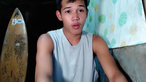 urdreamboy_clarin online show from March 17, 5:44 am