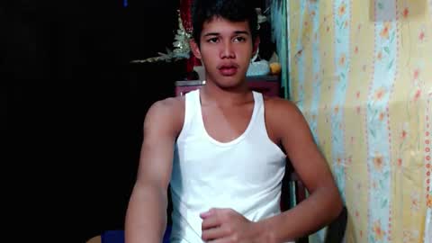 urdreamboy_clarin online show from April 15, 3:35 am