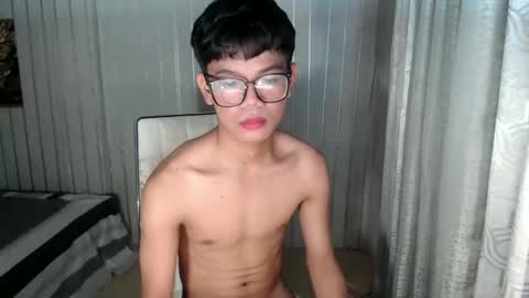 urdreamboy_doms online show from March 23, 4:44 pm