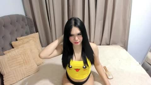 urdreamgirl4uxxxx online show from June 6, 6:56 pm