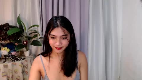 Snapshot of urdreamgirl_ chatting on February 1, 10:26 am Trixie online show from February 1, 10:26 am