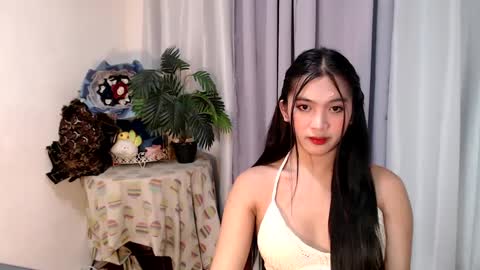 Snapshot of urdreamgirl_ chatting on March 8, 4:06 pm Trixie online show from March 8, 4:06 pm