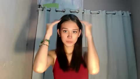 Snapshot of urdreamgirl_stephanie chatting on June 2, 9:22 am stephanie online show from June 2, 9:22 am