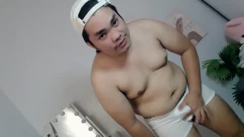 ure_fattytoy143 online show from July 2, 5:02 am