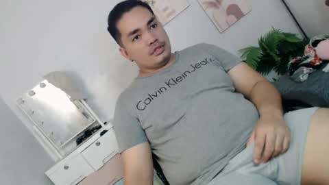 ure_fattytoy143 online show from July 9, 5:22 am