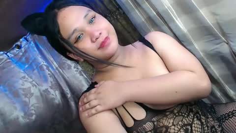 Snapshot of urfantasy_rabbylicious69 chatting on October 28, 5:22 am urfantasy_rabbylicious69 online show from October 28, 5:22 am