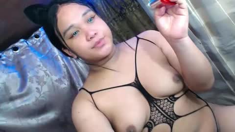 Snapshot of urfantasy_rabbylicious69 chatting on October 29, 11:56 am urfantasy_rabbylicious69 online show from October 29, 11:56 am