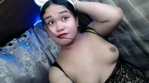 Snapshot of urfantasy_rabbylicious69 chatting on November 19, 2:39 pm urfantasy_rabbylicious69 online show from November 19, 2:39 pm