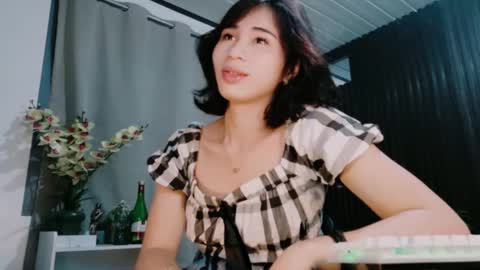 urfave_bbgirl online show from December 5, 9:51 am