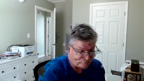 Gregor online show from April 18, 5:39 pm