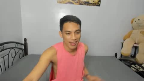 Snapshot of urfucker_vinz chatting on January 14, 5:13 am urfucker_vinz online show from January 14, 5:13 am