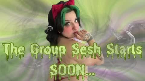 sativa raye online show from April 24, 3:09 am