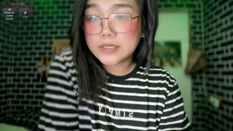 Dimple online show from April 8, 1:38 am