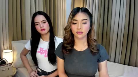 im zhairaallison dont for get follow me online show from February 26, 8:02 am