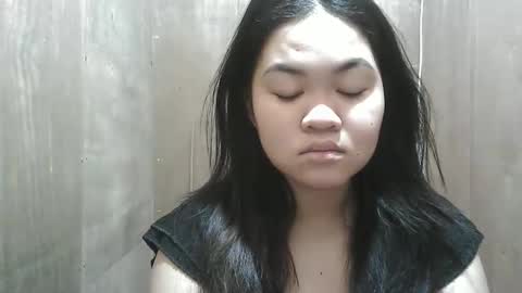 urgirlb0obiies321 online show from March 23, 2:26 am
