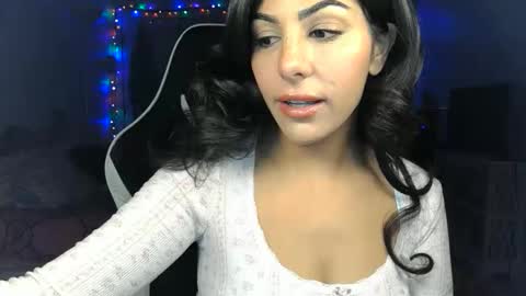 Snapshot of urgoddessmarla chatting on November 13, 4:44 am Goddess Marla online show from November 13, 4:44 am