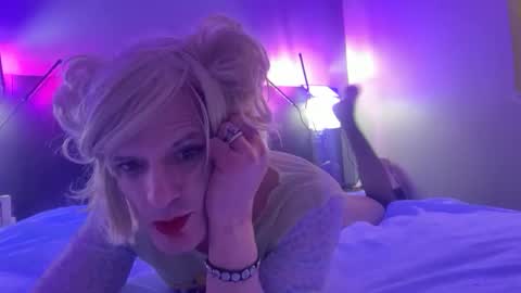 urgrlkandalee online show from January 18, 11:47 am