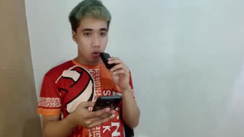 Snapshot of urguy_habibi chatting on June 18, 9:14 am Bib online show from June 18, 9:14 am
