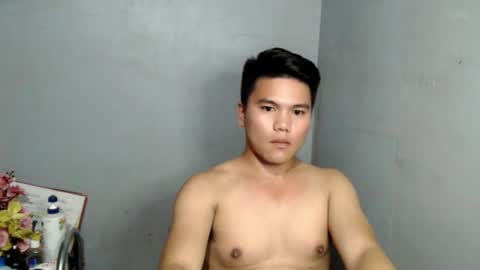 Snapshot of urhardfucker28xxx chatting on July 14, 6:13 pm Juven online show from July 14, 6:13 pm