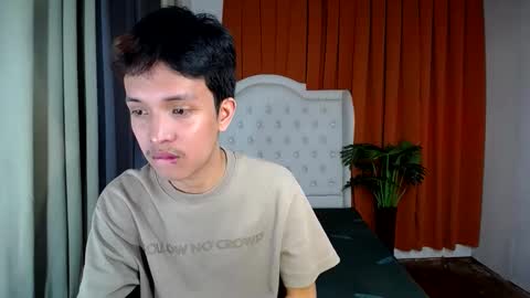 urhot_johny online show from April 16, 6:36 am