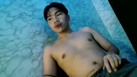 Snapshot of urhot_kharlxoxo chatting on June 6, 6:34 pm john carlo online show from June 6, 6:34 pm