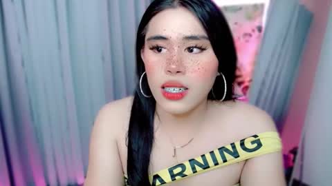 Snapshot of urhotdexie69 chatting on September 17, 7:15 pm urhotdexie69 online show from September 17, 7:15 pm