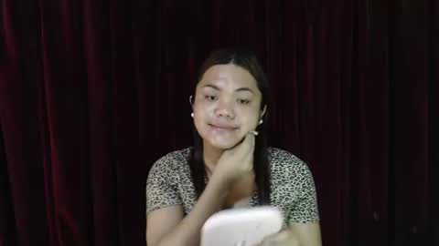 Snapshot of urhottie_bella chatting on May 19, 12:16 am urhottie_bella online show from May 19, 12:16 am