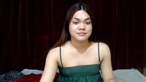 Snapshot of urhottie_bella chatting on May 31, 6:10 am urhottie_bella online show from May 31, 6:10 am