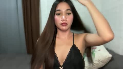 urhottylicious_cum online show from April 2, 10:46 am