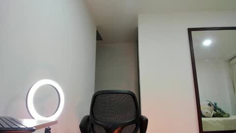 Snapshot of urimare_south chatting on January 21, 12:04 am urimare_south online show from January 21, 12:04 am