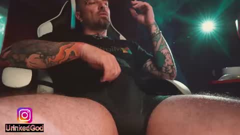 Snapshot of urinkedgod chatting on June 24, 11:42 am urinkedgod online show from June 24, 11:42 am